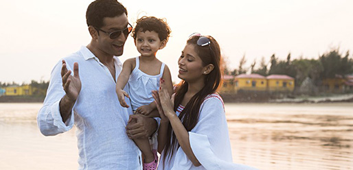 5-things-to-remember-while-stepping-out-with-your-baby-1